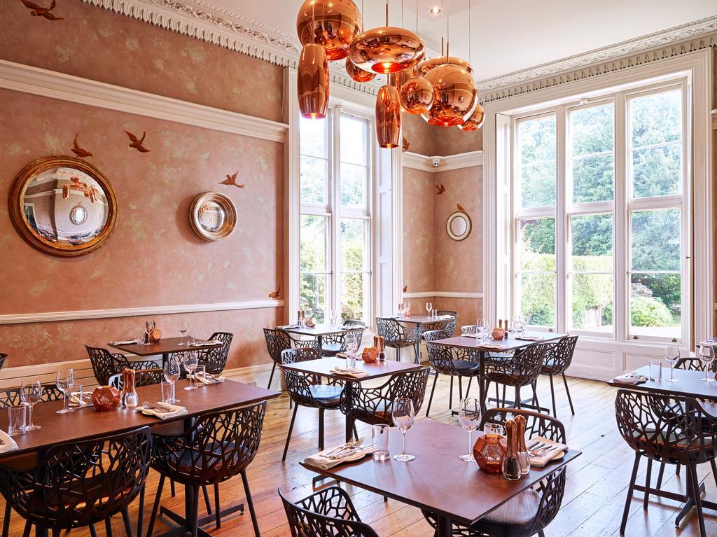 Cotswold Grange Bed and Breakfast Cheltenham Exteriör bild The restaurant at The Old parsonage
