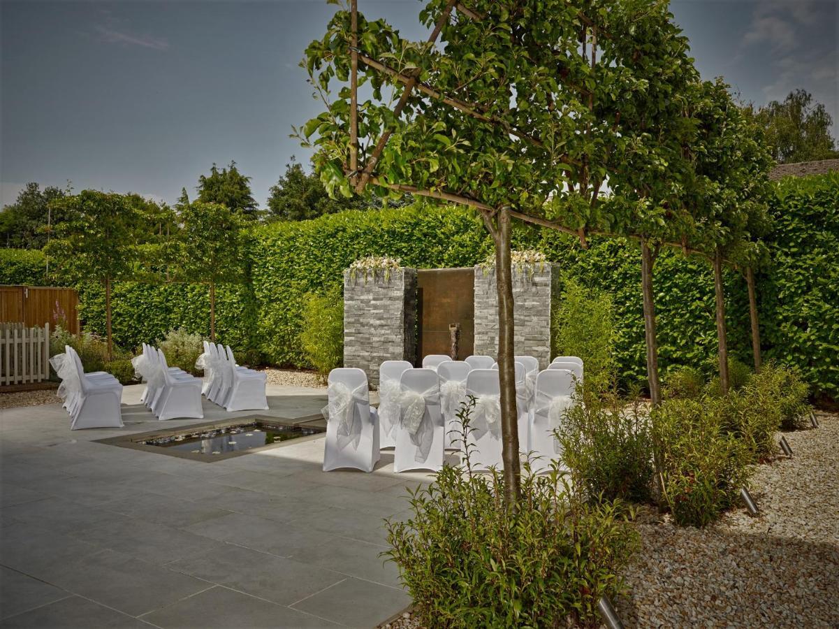 Cotswold Grange Bed and Breakfast Cheltenham Exteriör bild The outdoor chapel